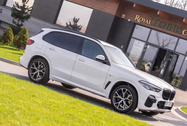 BMW X5 M cena 270000 przebieg: 77500, rok produkcji 2020 z Biała małe 379